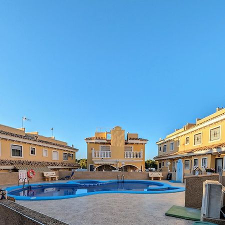 2 Bedroom Algorfa Townhouse With Pool Castillo de Montemar Exteriör bild