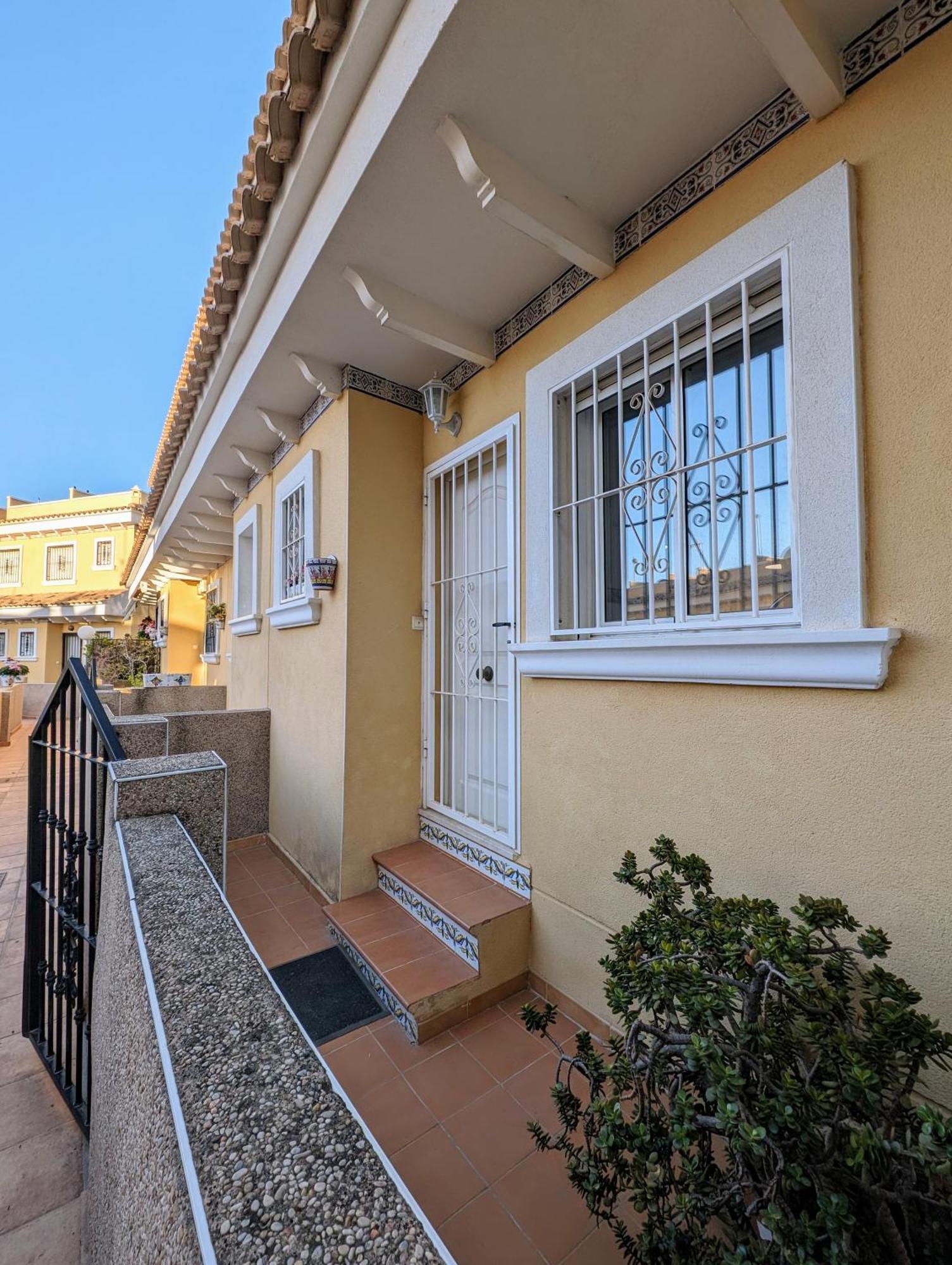 2 Bedroom Algorfa Townhouse With Pool Castillo de Montemar Exteriör bild
