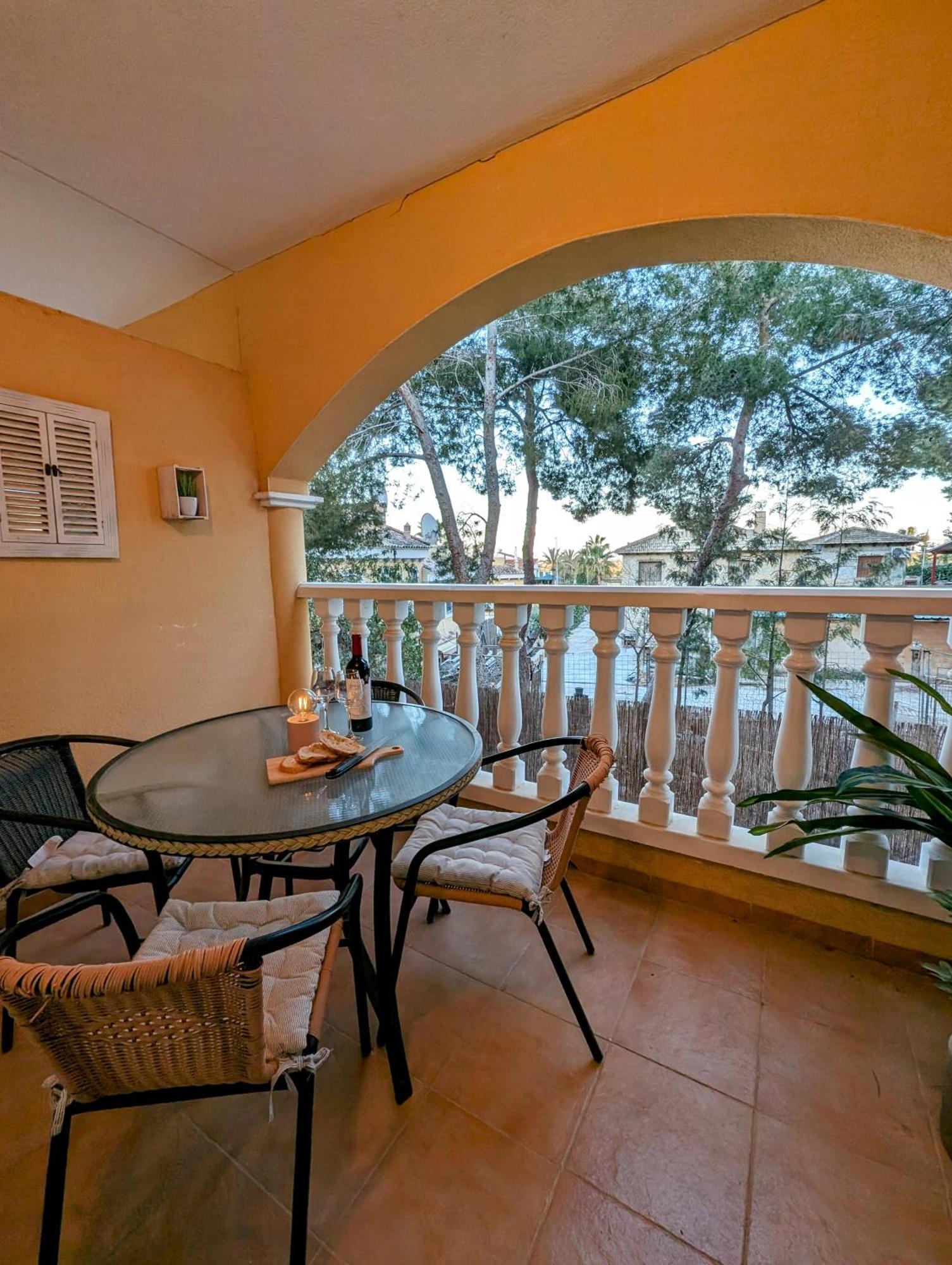 2 Bedroom Algorfa Townhouse With Pool Castillo de Montemar Exteriör bild